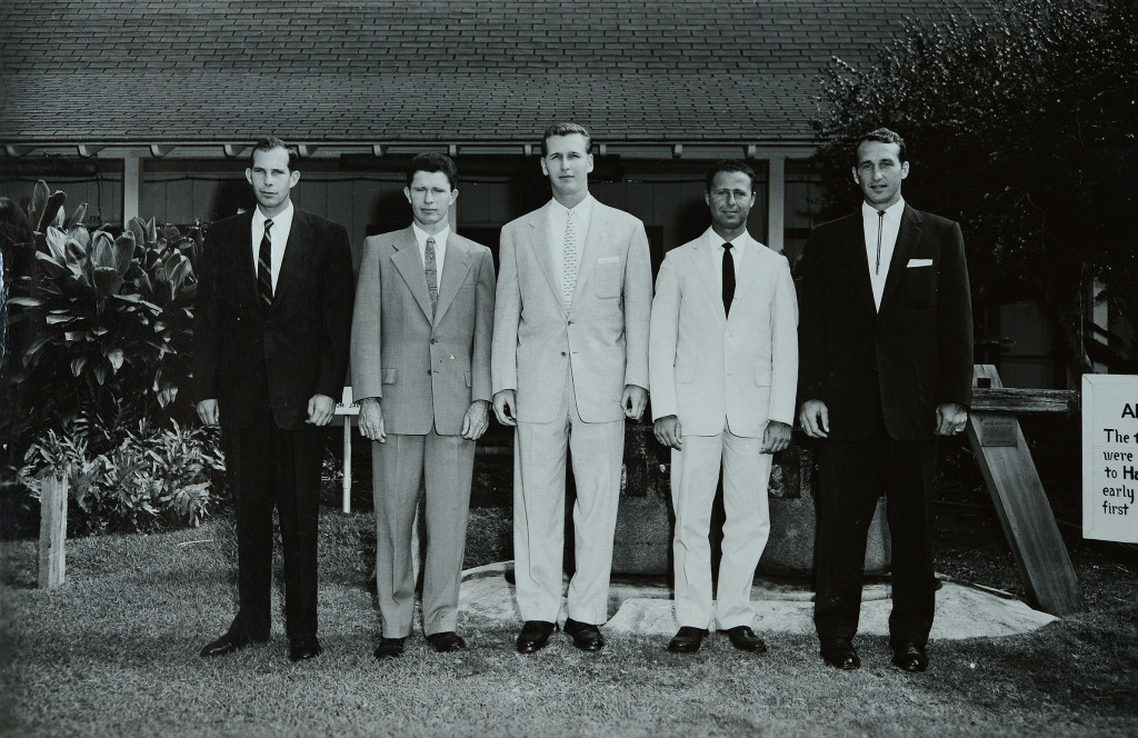 1959 Graduation photograph with Bill Balfour center at Makiki District park HSPA.  photograph courtesy Bill Balfour.