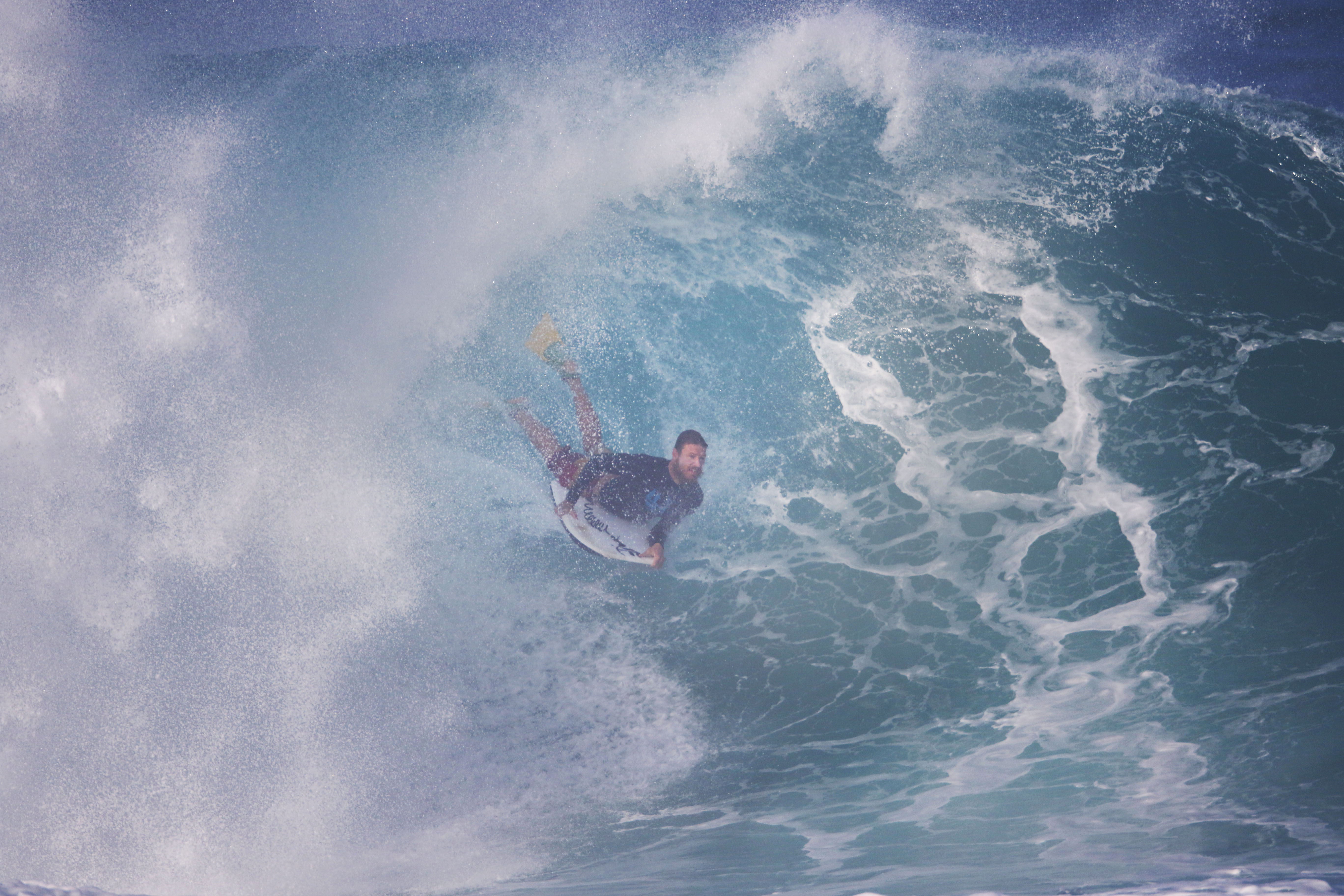 Slideshow No Contest at Banzai Pipeline, But Still a Swell Day on the