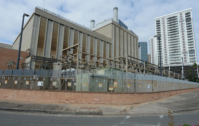 Hawaiian Electric located along Ala Moana Boulevard/Downtown. 15 jan 2015. photograph Cory Lum/Civil Beat