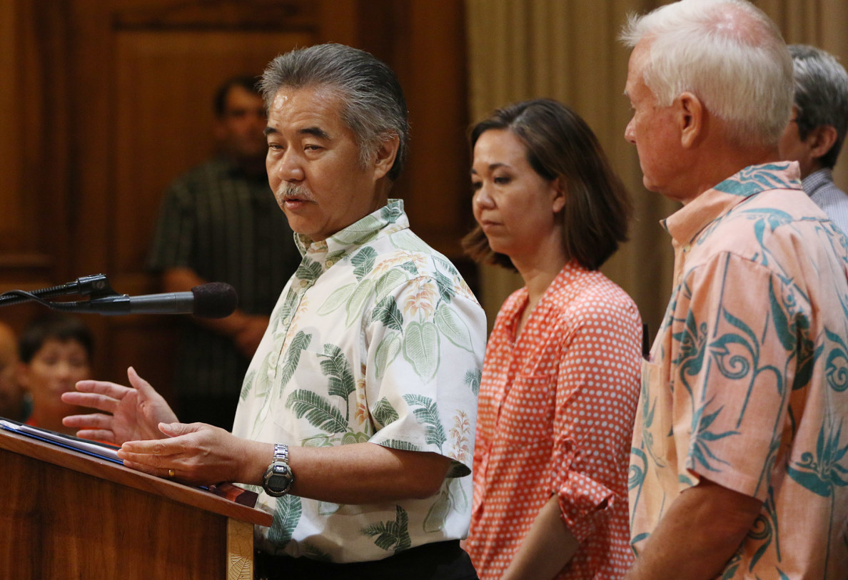 Left, Gov David Ige and right, Mayor Kirk Caldwell, as Senator Jill Tokuda at press conference discussing Governor's leadership team on homelessness. 3 aug 2015. photograph Cory Lum/Civil Beat