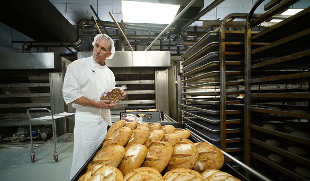 La Tour Bakehouse Pastry Chef Rodney Weddle with organic bread. 4 nov 2015. photograph Cory Lum/Civil Beat