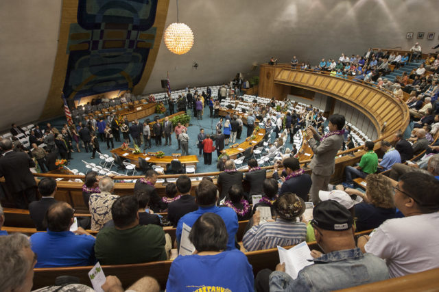 The public waits as Hawaii law makers assemble in both the House and Senate to open the 2017 Legislation session at the Hawaii State Capitol, Wednesday, Jan. 18, 2017, in Honolulu. Photo by Eugene Tanner/Civil Beat